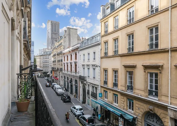 Attractive 2 People Apt For 2 People In Saint-Lazare Paris By Weekome